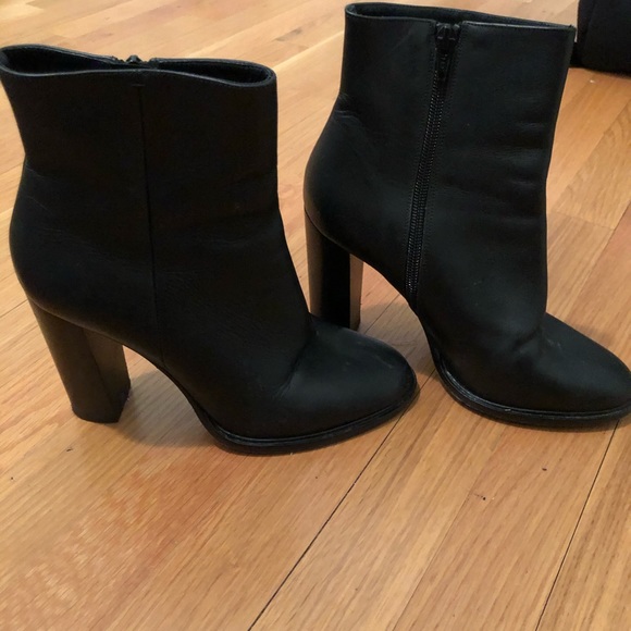 Vince black Overton leather Booties - Picture 3 of 5